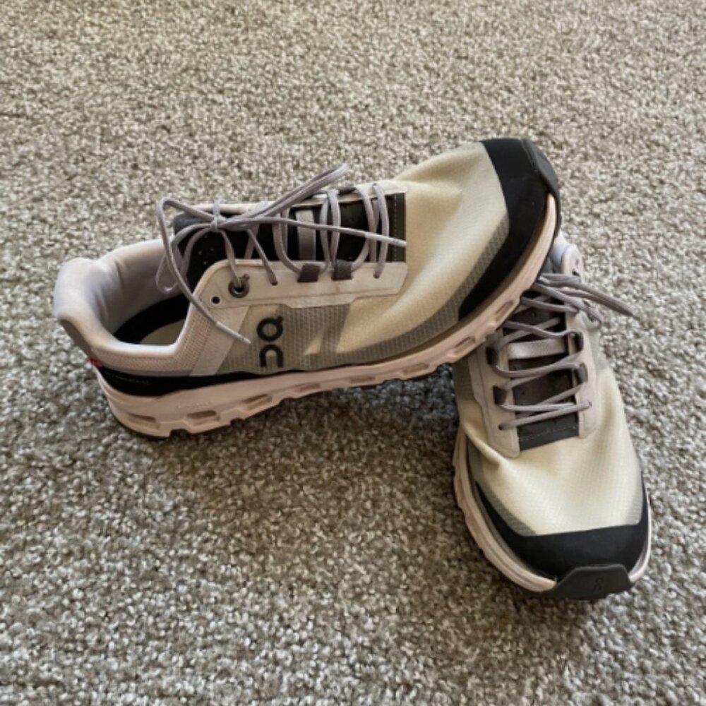 Women's Size 9 - ON Cloudvista Glacier Black W